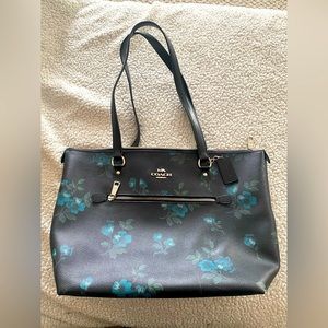 Coach Tote